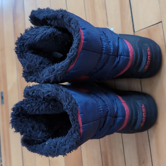 Sorel Snow Commander Boots - Navy and Red - Picture 4 of 9